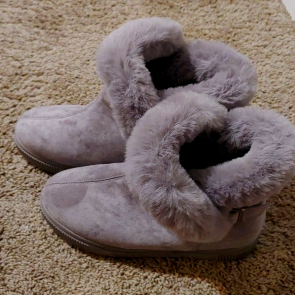 Women's grey winter boots